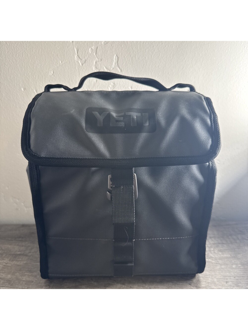 YETI 18060130014 Daytrip Packable Lunch Bag - Charcoal Gray Black